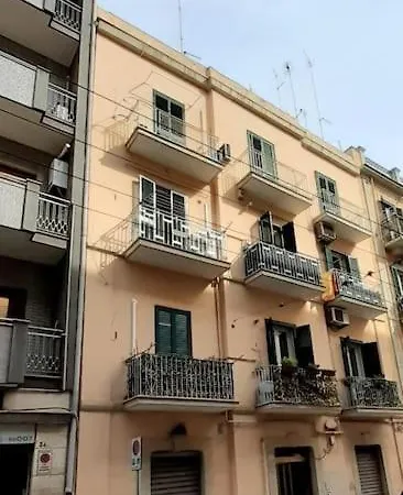 By The Sea Apartment *