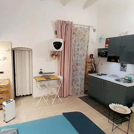 Apartment By The Sea